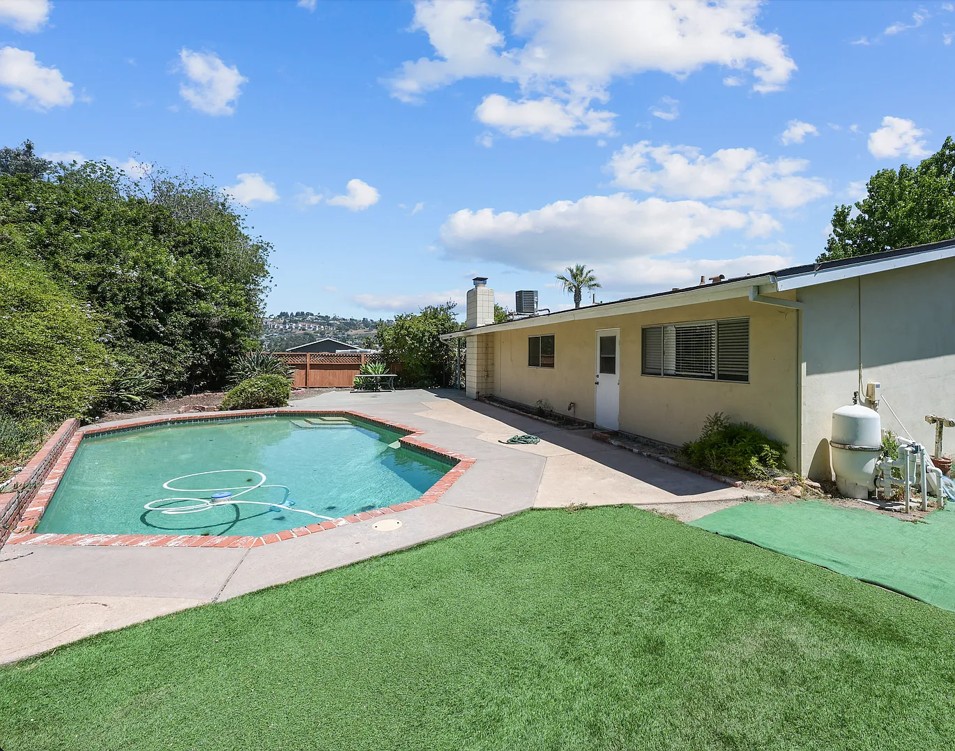 Private pool oasis! — Photo 1