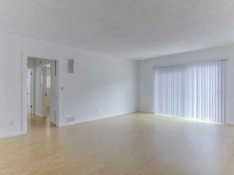 11818 Darlington Ave — Photo 7
