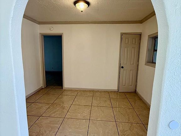 5th image of 1235 N Fannin St