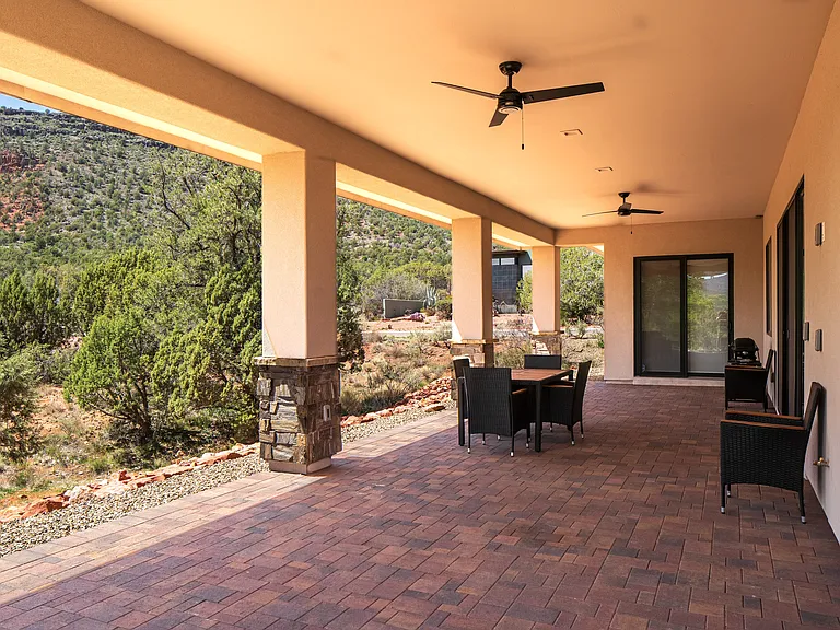 20 Crystal Sky Dr — Photo 8