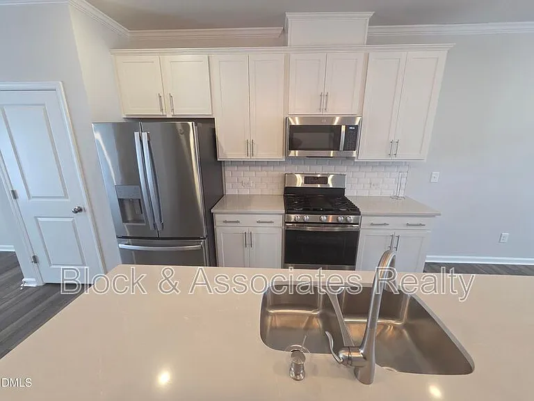 451 Carolina Springs Blvd — Photo 3