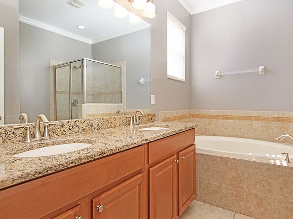4th image of 11229 Flora Springs Dr