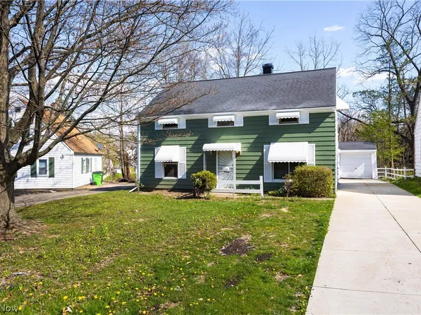 19802 Meadowlark Ln, Warrensville Heights, OH 44128