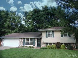 1300 Veerman St, Pekin, IL