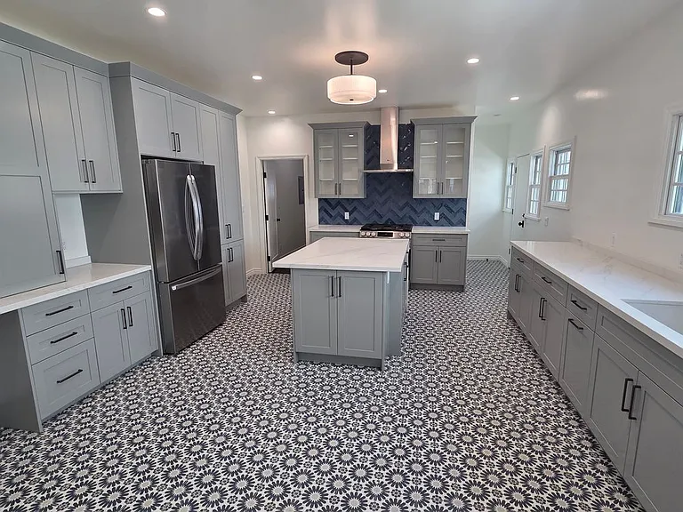351 S Detroit St #2 — Photo 5