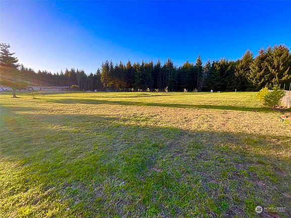 4th image of 113 Port Crescent Trail