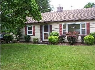 29 Whitney Dr, Middlesex, NJ 08846