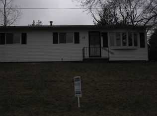 17 Hazel St, Heath, OH 43056