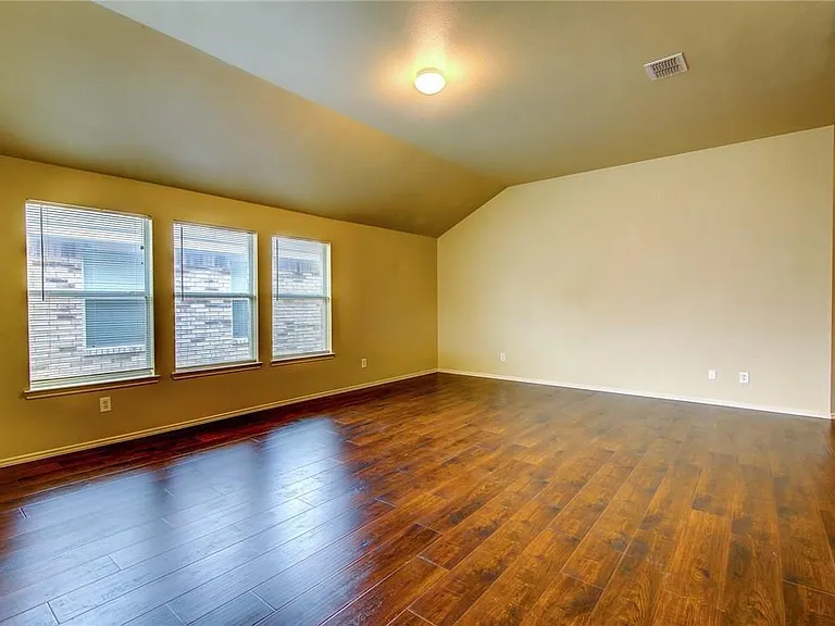 8513 Prairie Wind Trl — Photo 4