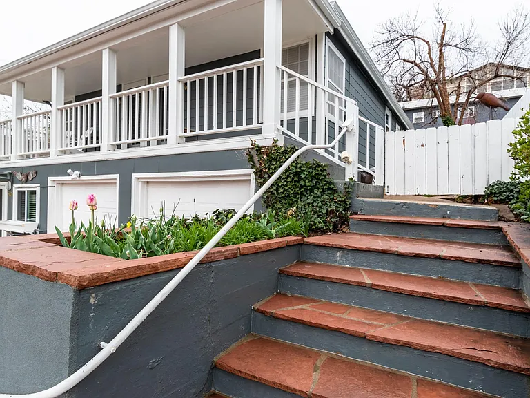 510 Hapgood St — Photo 3
