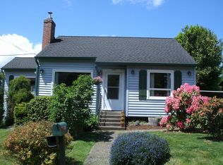 1587 9th St, Astoria, OR 97103