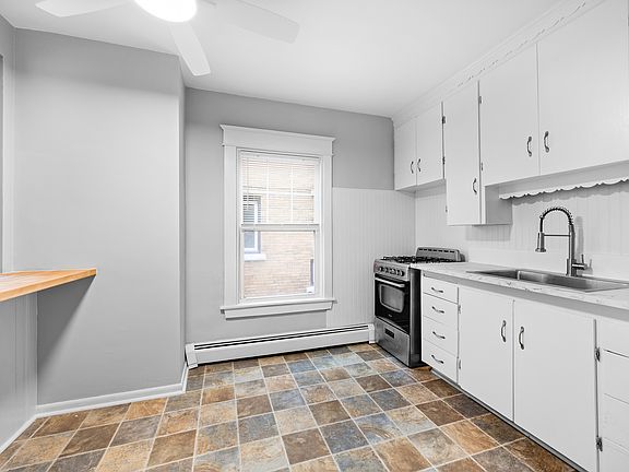 3rd image of 362 Huntington Ave #3