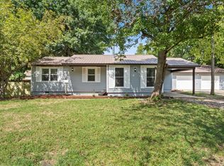 22 W 7th St, Fayetteville, AR 72701