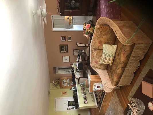 Sold by Guardian Group Realty | media 20