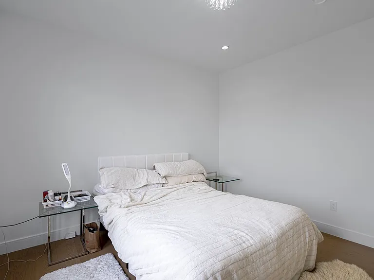 7520 Cariboo Rd #L1 — Photo 11