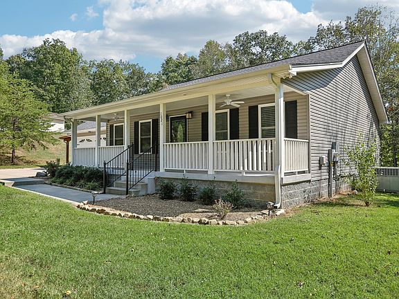 3rd image of 1021 Serenity Cir