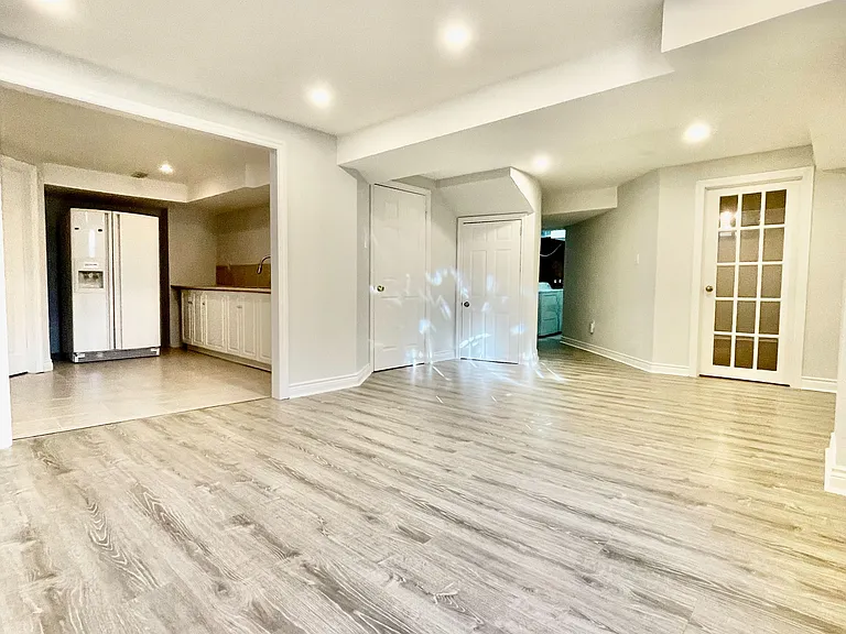 3 Teseo Ct #BASEMENT — Photo 2