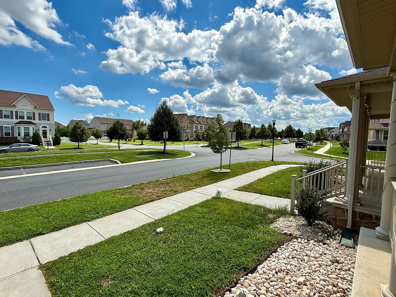 3 bed, 2.5 bath, 1875 sqft, $2,700 — Photo 3