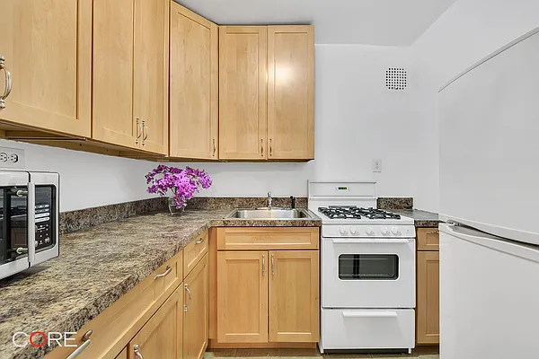 Sold by CORE | media 12