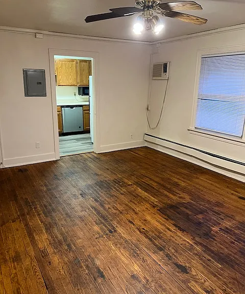 203 Campus Ave #7 — Photo 4