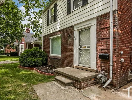 17181 Munich St — Photo 4