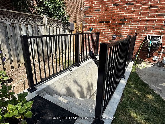 2nd image of 3443 Drummond Rd
