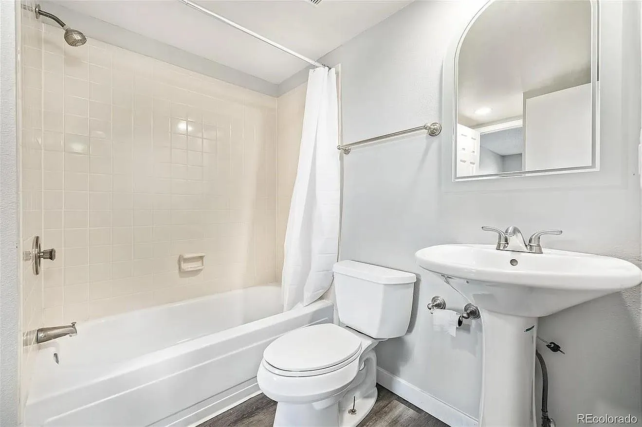 14251 E Dickinson Dr — Photo 1