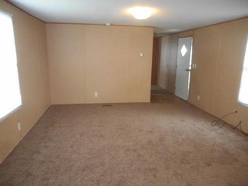 3rd image of 10803 Pomona St