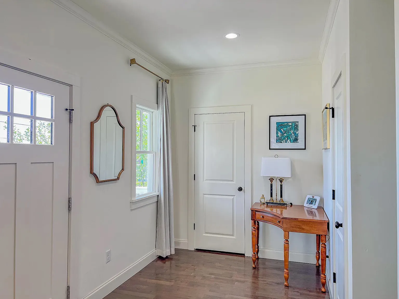 3 bed, 2070 sqft, $2,500 — Photo 4