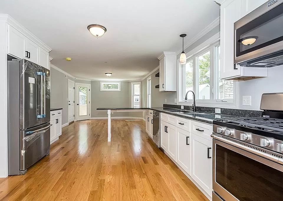 1st image of 20 Commonwealth Ave #2