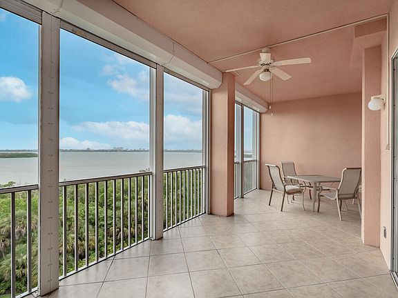 3rd image of 201 Vintage Bay Dr Unit 26