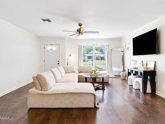 3rd image of 309 Voorhies St