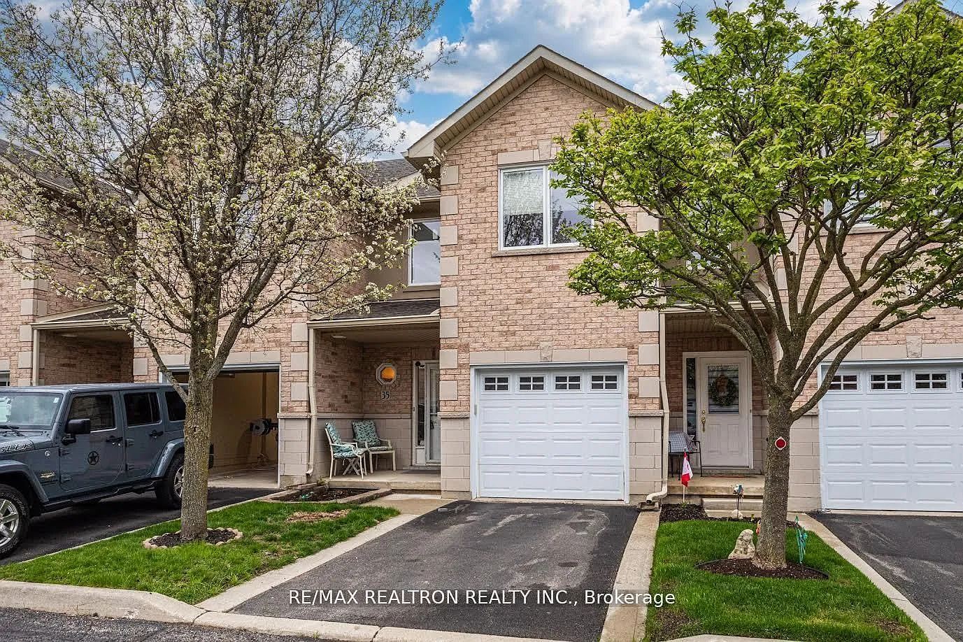 3 bed, $2,850 — Photo 2
