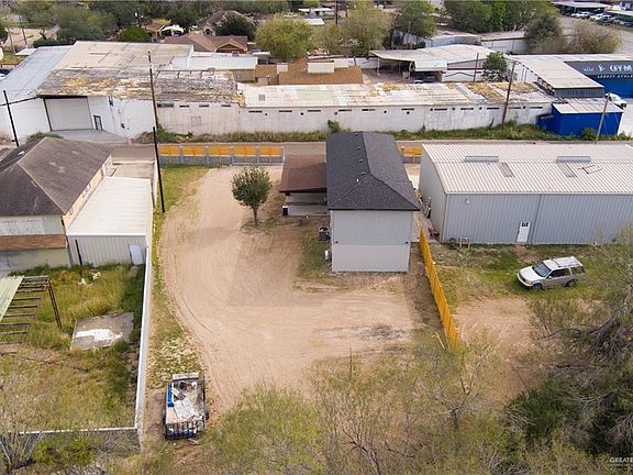 4th image of 3105 N Escobares Loop