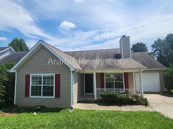 6843 Saganaw Dr, Rex, GA 30273