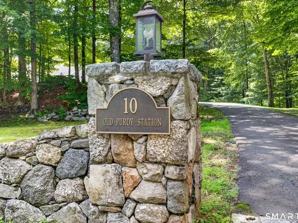 10 Old Purdy Station Road, Newtown, CT 06470