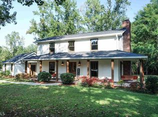 135 Kingswood Dr, Fayetteville, GA 30215