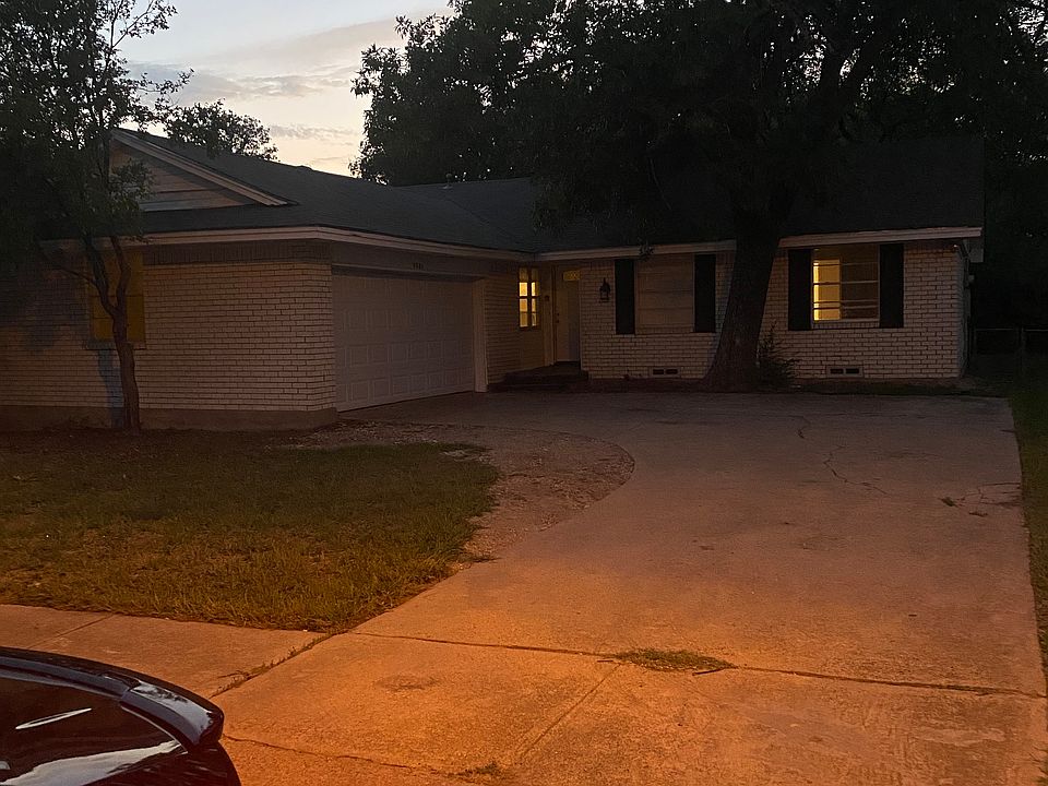 1st image of 3201 Nevada Dr