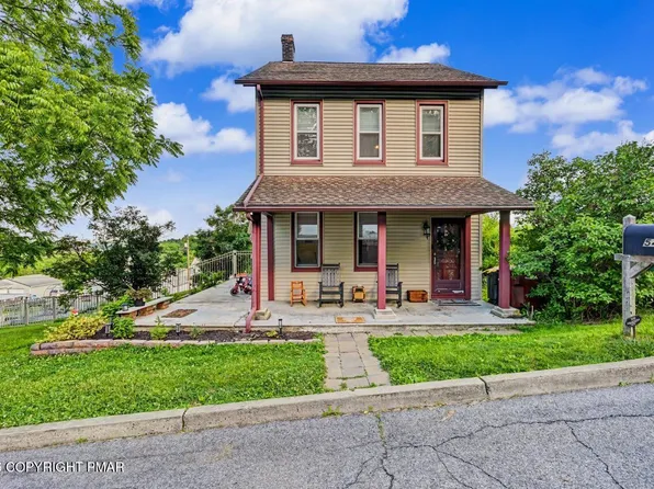 5432 Lehigh St, Whitehall, PA 18052