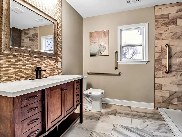 11290 Broadway St — Photo 16