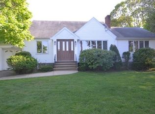 26 Windsor Ter, Waltham, MA 02453