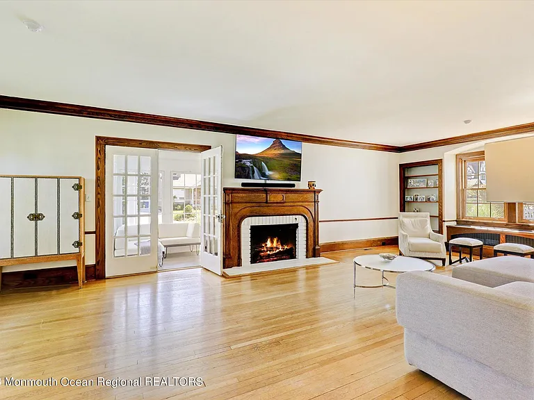 570 N Edgemere Dr #A — Photo 9