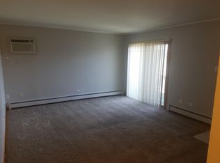 6135 W 64th Pl APT 3F, Chicago, IL 60638