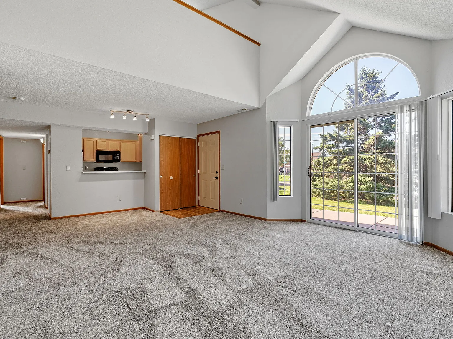 Bass Lake Hills Townhomes — Photo 1