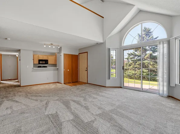 Bass Lake Hills Townhomes