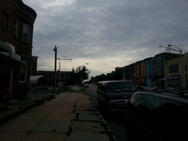 2nd image of 1353 W North Ave
