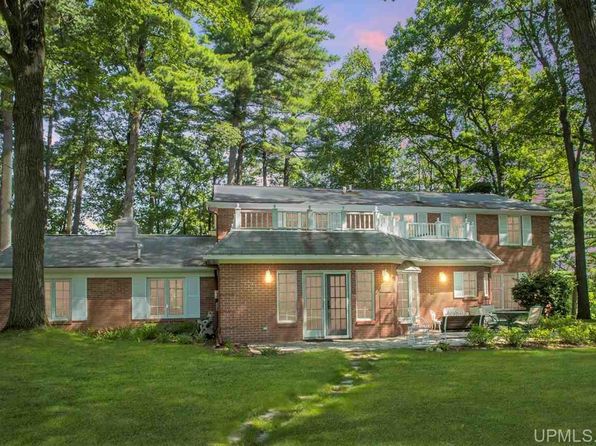 Dickinson County Real Estate Dickinson County Mi Homes For Sale Zillow