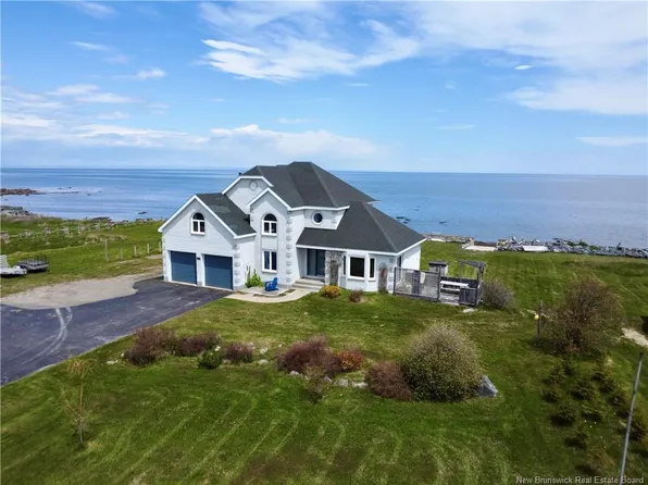 411 Principale, Petit Rocher, NB E8J 1L9