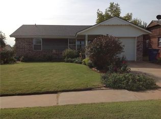 722 W Forster Dr, Mustang, OK 73064