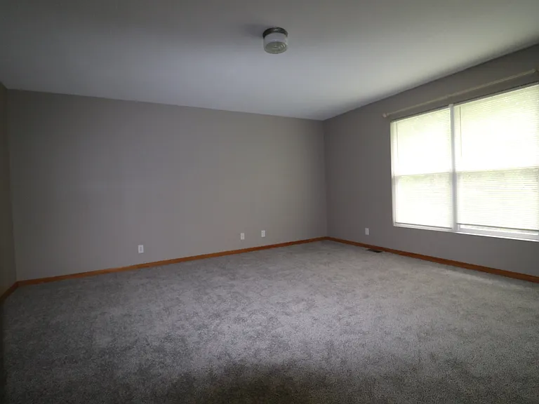 2428 Deerfield Blvd — Photo 10